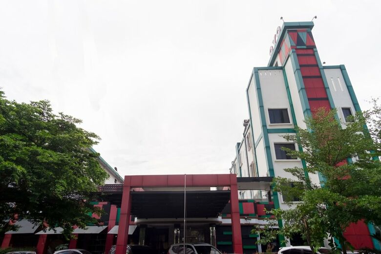 Hotel Oyo 711 Salam Residence Syariah