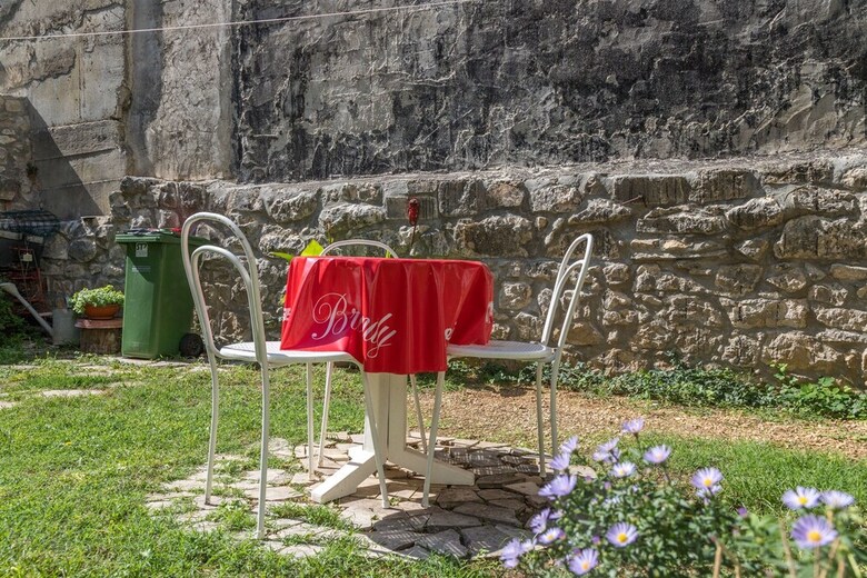 Apartment Ante Ton?i