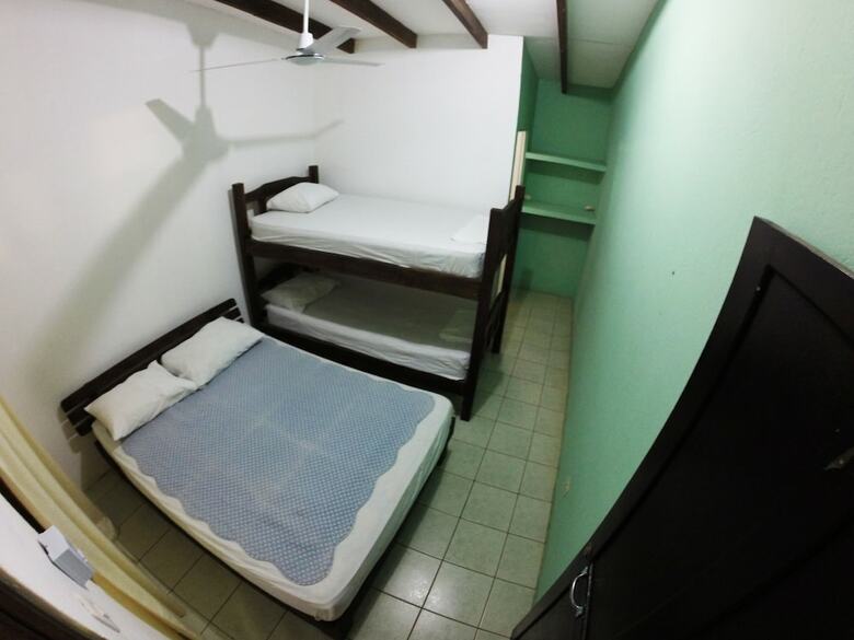 Hotel Tsunami Hostel
