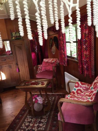 Bed & Breakfast Roulottes Du Rouard