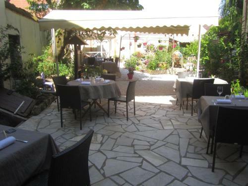 Hotel Logis Au Croissant
