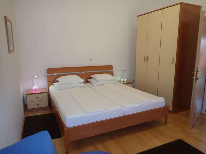 Apartamentos Asja-on Quiet Location And With Beautiful Garden