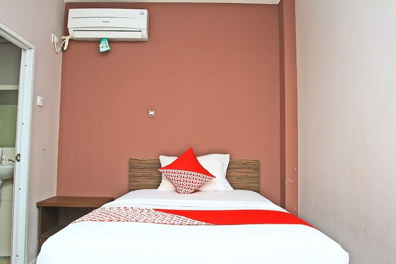 Hostal Oyo 1020 Pelita Guest House