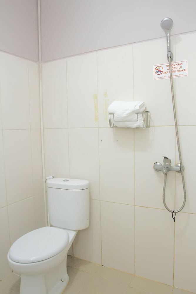 Hostal Oyo 1020 Pelita Guest House