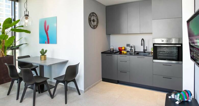 Apartamento Cool 1br In Rotem Shani By Holyguest