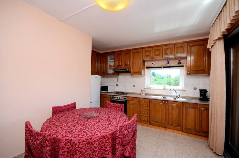 Apartment Leo