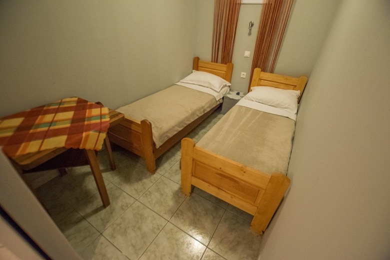 Apartments Nada-on Quiet Location In Center Of Starigrad