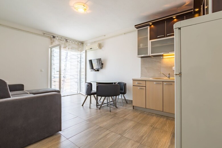 Apartments Kuli?