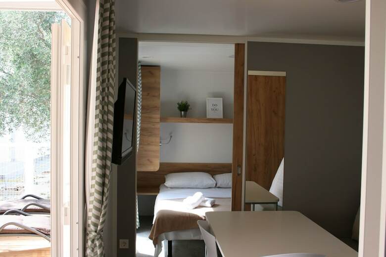 Apartamentos Katinka-close To Beach And Paklenica Np