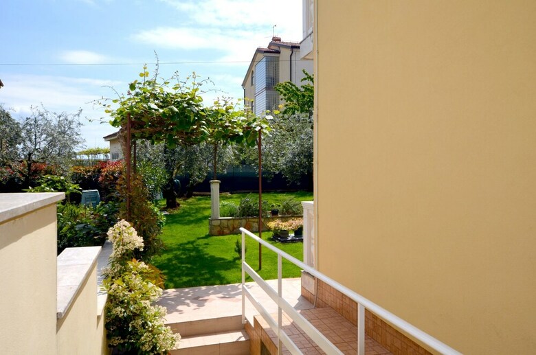 Apartments Ederina