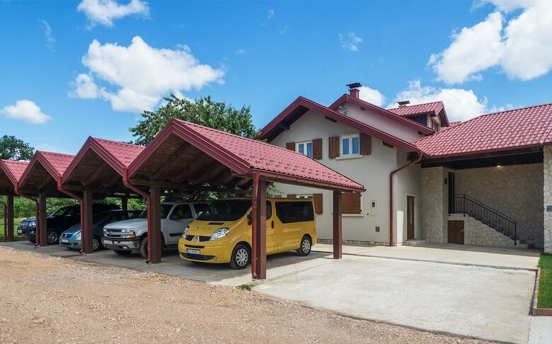 House Villas Joja