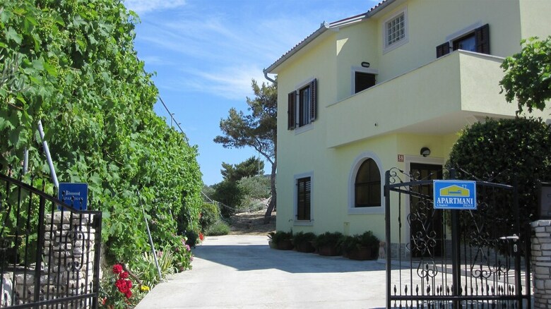 Apartments Arsen