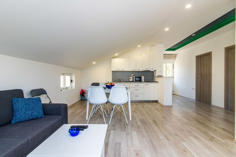 Apartment Loro