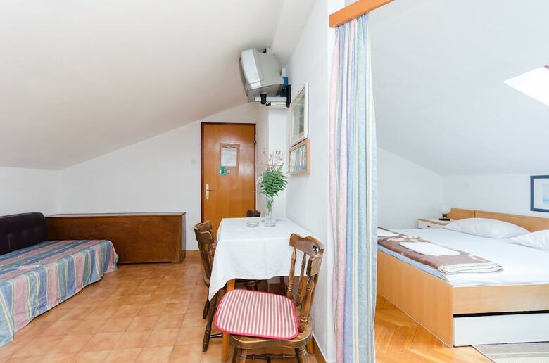 Apartments Rozaria