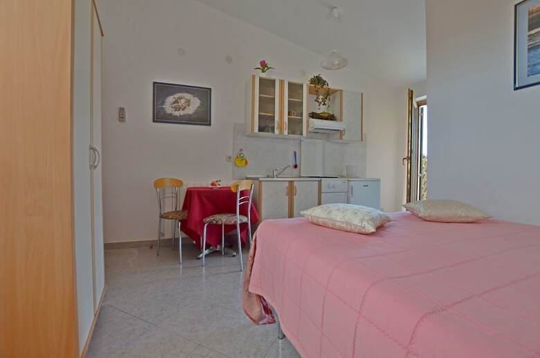 Apartments Josip