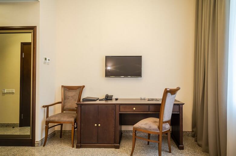 Hotel Royal Plus