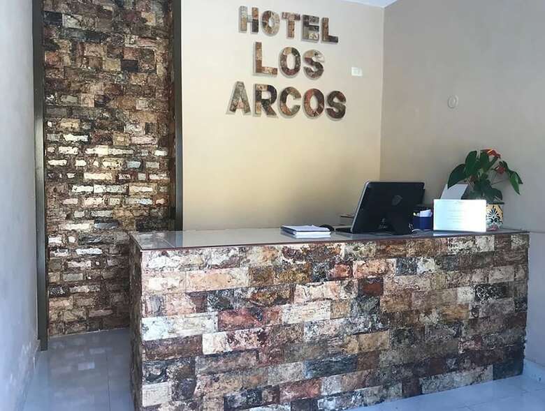 Hotel Los Arcos