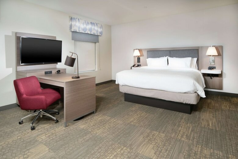 Hotel Hampton Inn & Suites Santa Maria