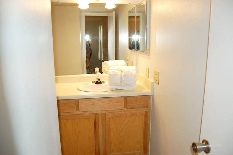 Island Sunrise 568 - Two Bedroom Condo