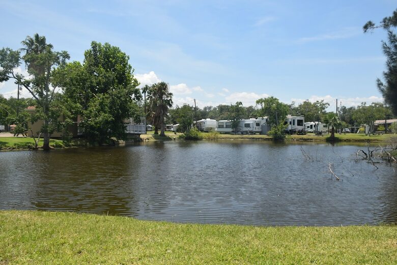 Woody Acres Resort Cabins Rv Mobile Home