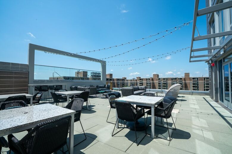 Sobe Waterfront Apartments