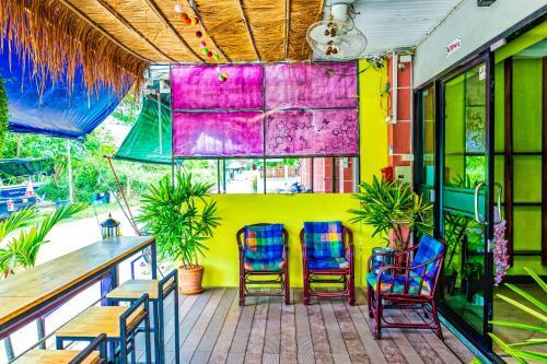 Thai Orange Villas