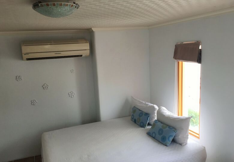 Bed & Breakfast Peanut House