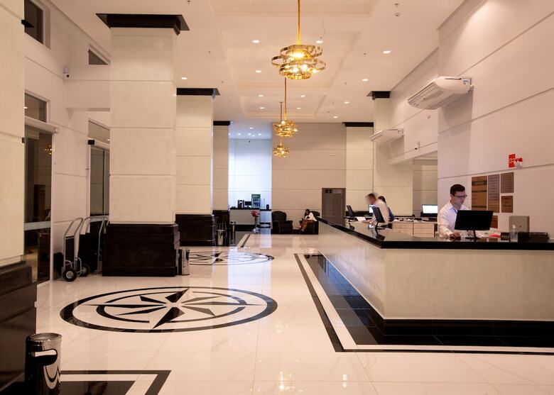 Hotel Di Roma Piazza Via Caldas