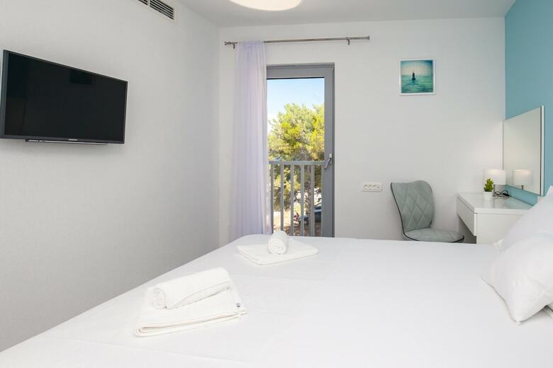 Apartments Dva Galeba