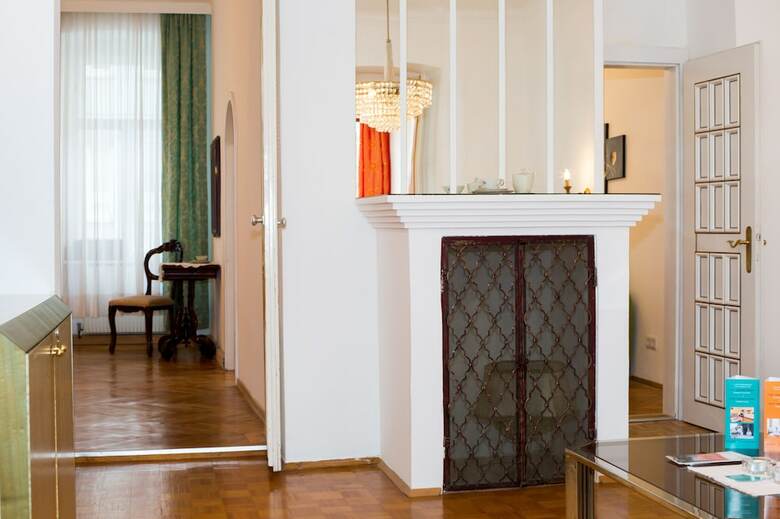 Marthas Veranda Apartment