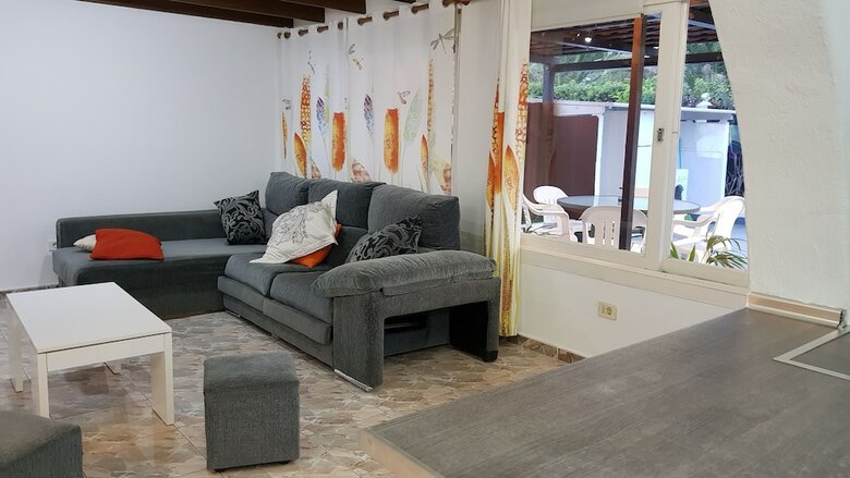 Nelidas Pri. Bungalow Pool & Wifi Free