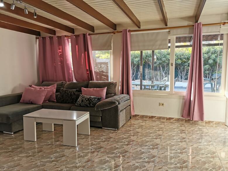 Nelidas Pri. Bungalow Pool & Wifi Free