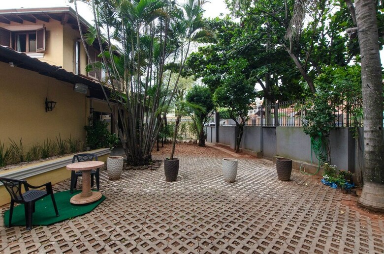 Apartamentos Bright Studio Surrounded By Trees