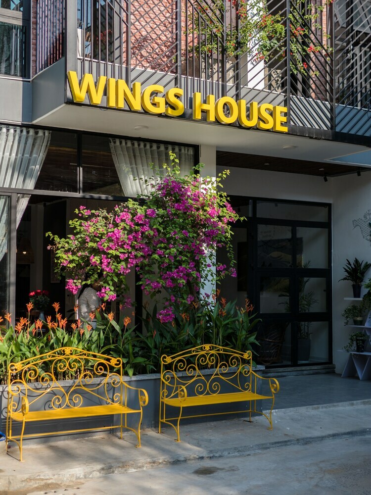 Hostal Wings House - Hostel