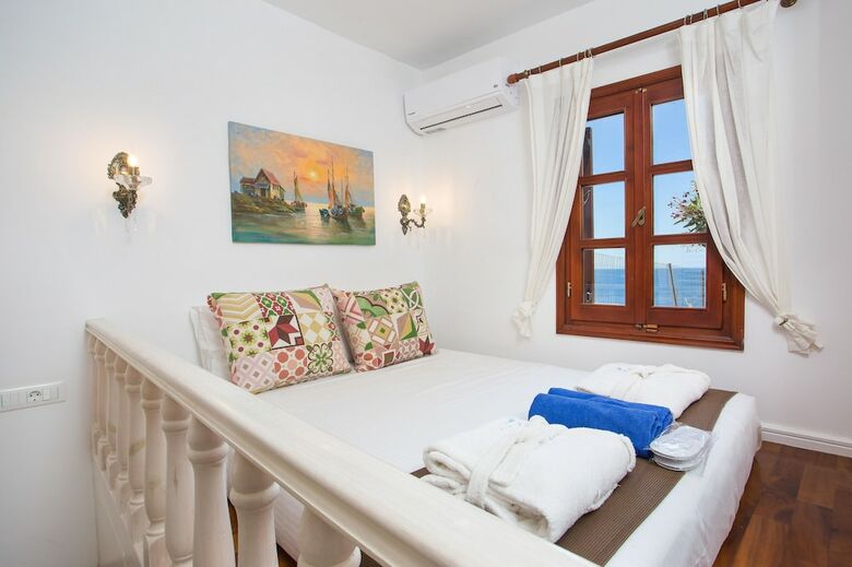 Aparthotel Lindian Polis