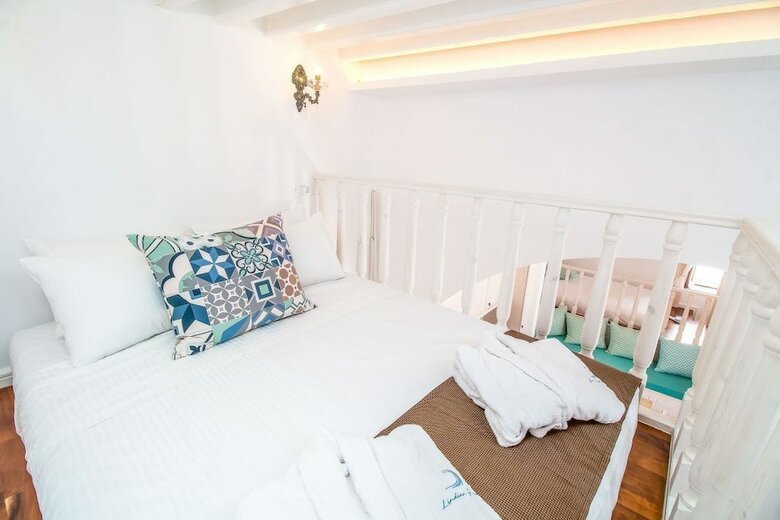 Aparthotel Lindian Polis