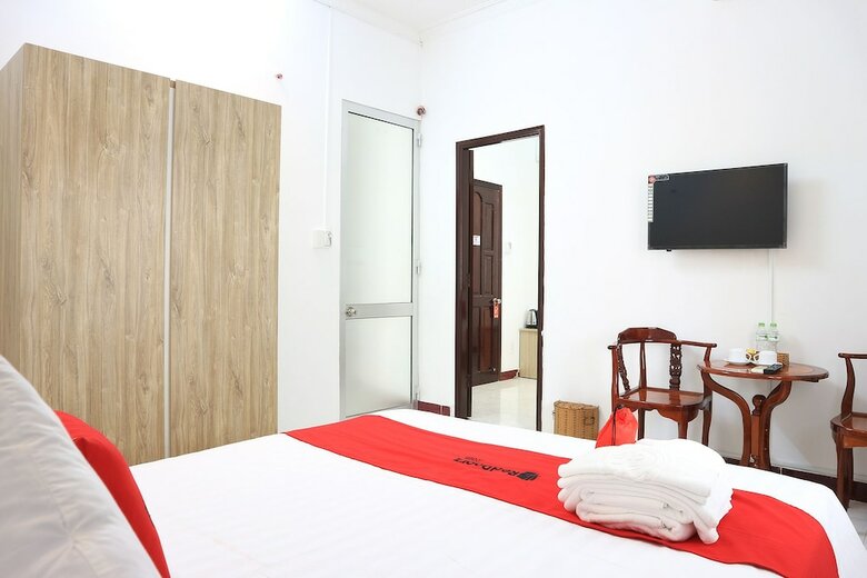 Hotel Reddoorz Plus Near Bai Truoc