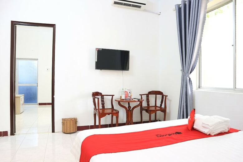 Hotel Reddoorz Plus Near Bai Truoc