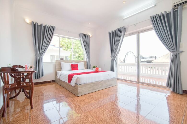 Hotel Reddoorz Plus Near Bai Truoc