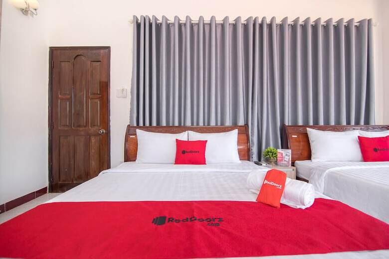 Hotel Reddoorz Plus Near Bai Truoc