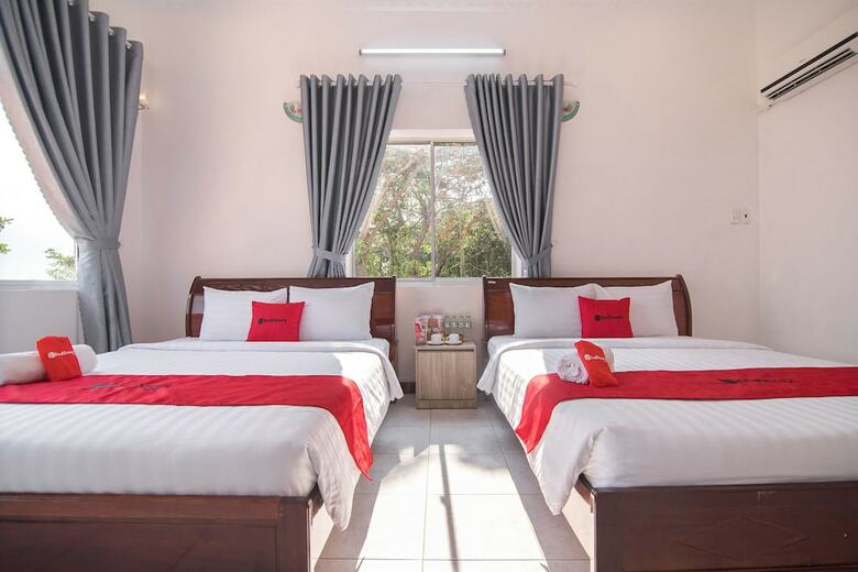 Hotel Reddoorz Plus Near Bai Truoc