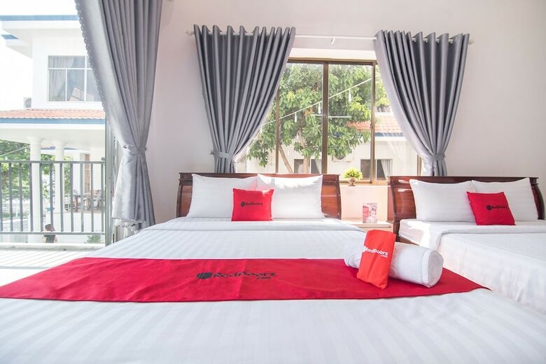 Hotel Reddoorz Plus Near Bai Truoc