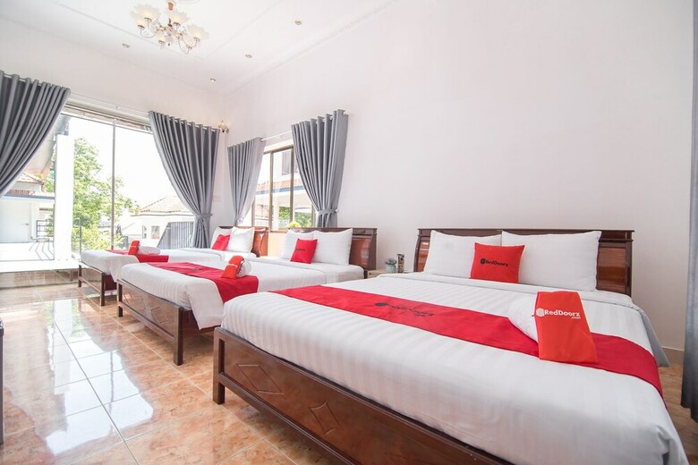 Hotel Reddoorz Plus Near Bai Truoc