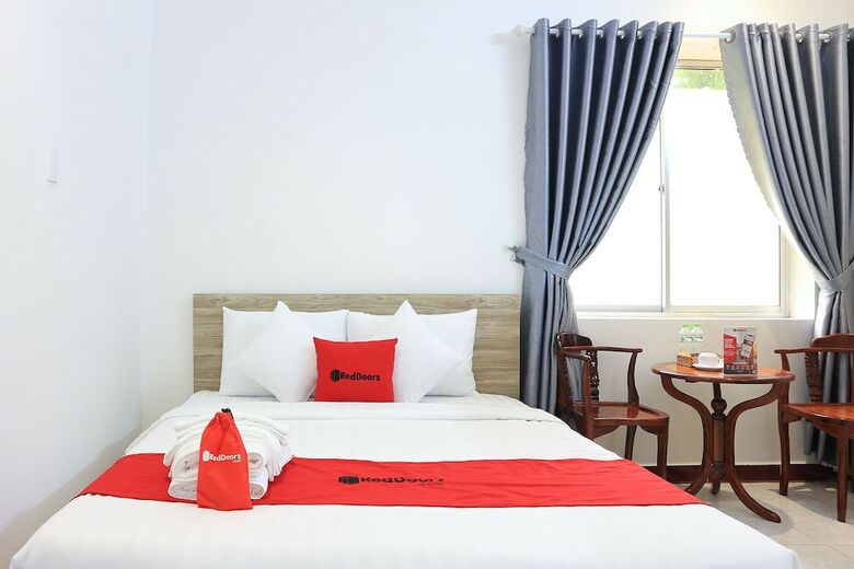 Hotel Reddoorz Plus Near Bai Truoc