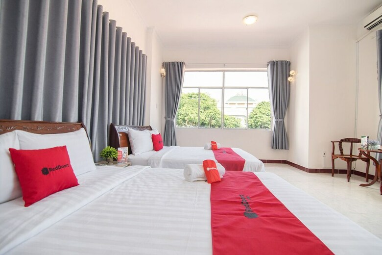 Hotel Reddoorz Plus Near Bai Truoc