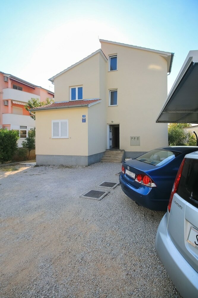 Apartment Ana