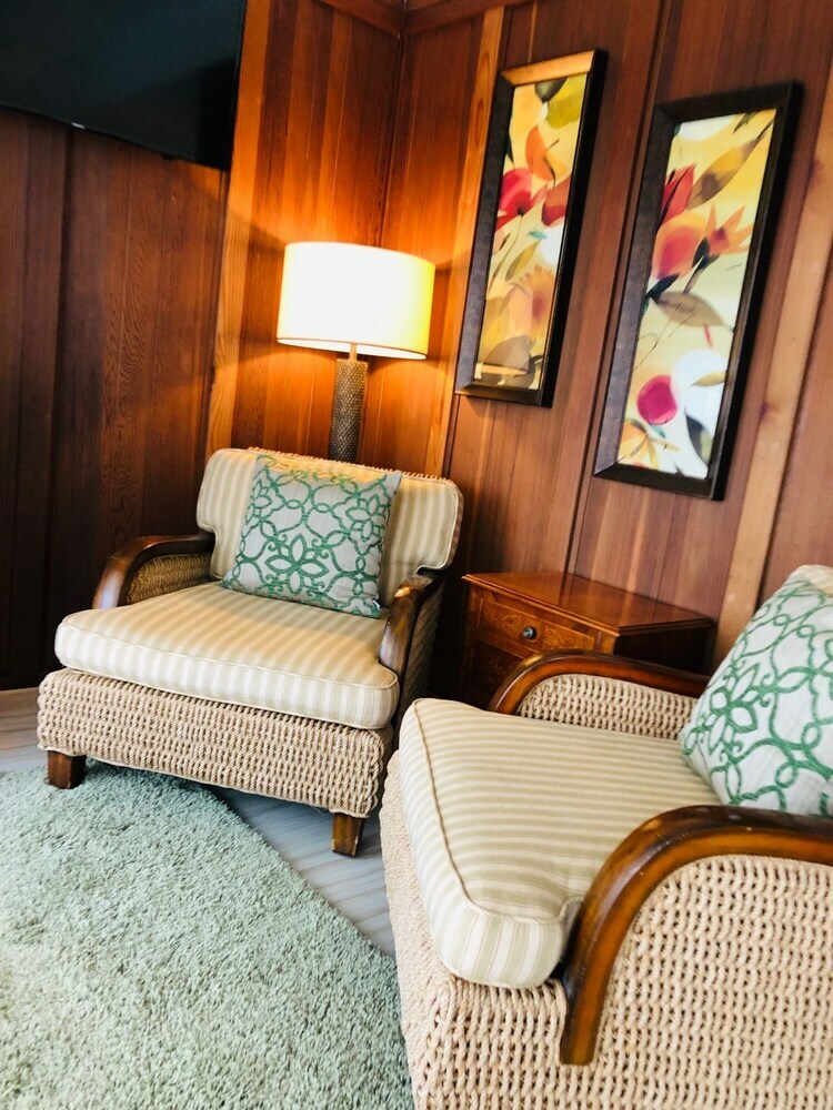 Posada Seafoam Lodge