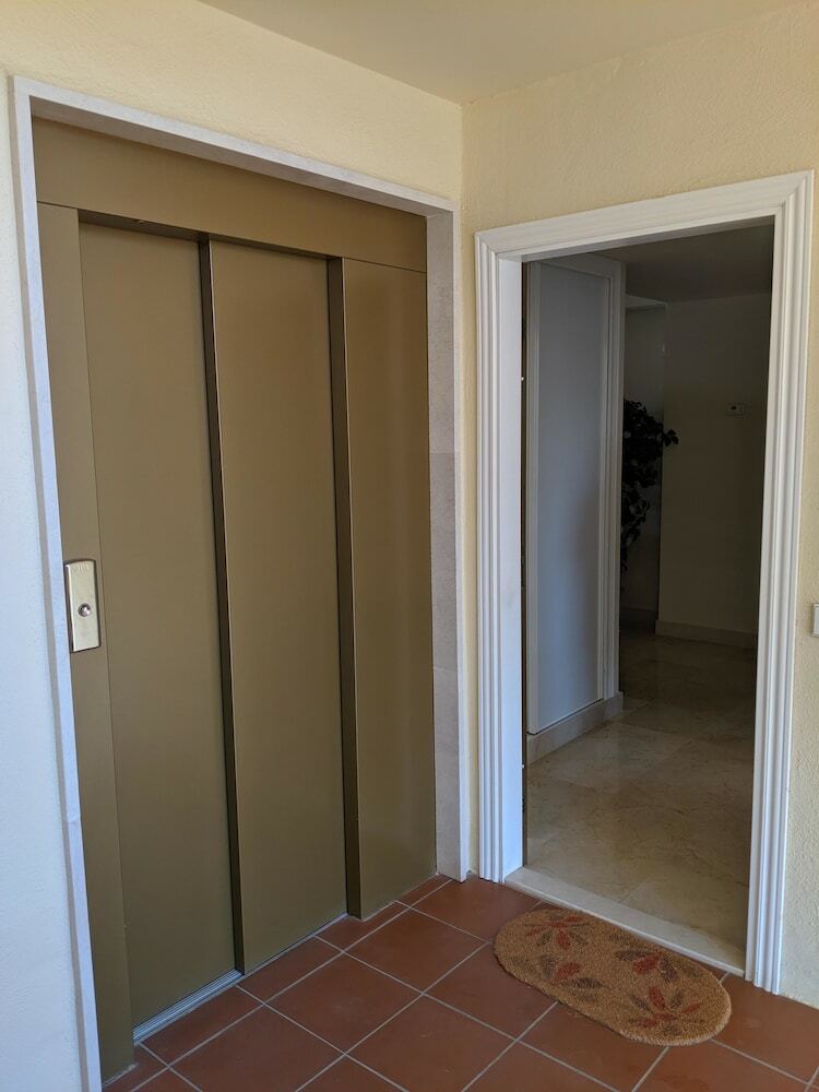Apartamentos Las Olas Riviera