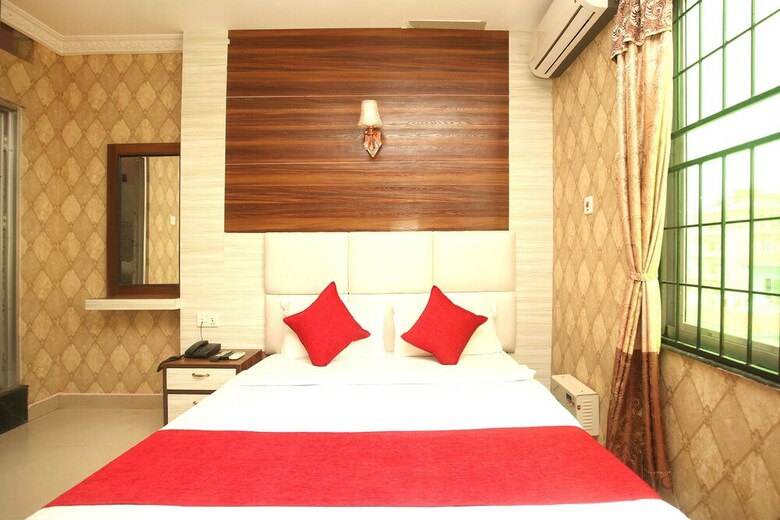 Oyo 366 Hotel Anmol