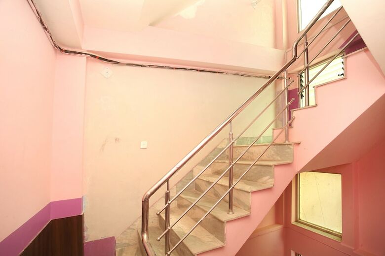 Oyo 366 Hotel Anmol